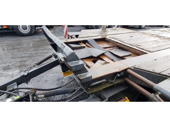 Нискорамна площадка ремарке Goldhofer TU-L 3-24/80 Tieflader 10.00 m Ladefläche: снимка 2 Нискорамна площадка ремарке Goldhofer TU-L 3-24/80 Tieflader 10.00 m Ladefläche: снимка 2