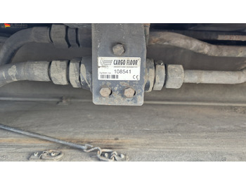 С плъзгащ под полуремарке Kraker CF-200 Cargo-Floor Boden, Liftachse, SAF Achsen: снимка 2