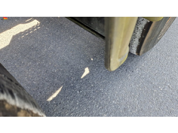 Контейнеровоз/ Сменна каросерия полуремарке Krone SD Containerchassis 2x 20, 30, 40 ft deutscher Auflieger, ausziehbar: снимка 3 Контейнеровоз/ Сменна каросерия полуремарке Krone SD Containerchassis 2x 20, 30, 40 ft deutscher Auflieger, ausziehbar: снимка 3