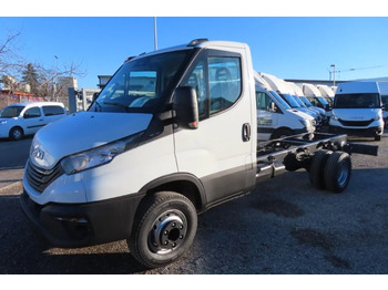 Лекотоварен автомобил IVECO Daily