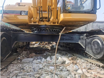 Верижен багер CATERPILLAR 320B