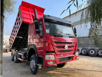 Самосвал камион SINOTRUK HOWO
