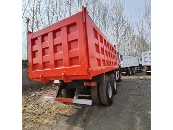 Самосвал камион SINOTRUK HOWO