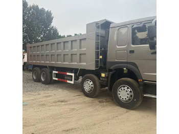 Самосвал камион SINOTRUK HOWO