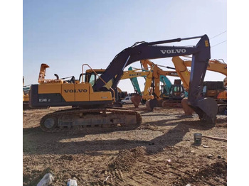 Верижен багер Volvo EC240LC: снимка 4
