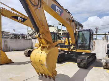 Верижен багер CATERPILLAR 320D