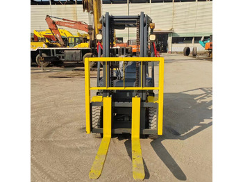 Лизинг на KOMATSU FD30 KOMATSU FD30: снимка 4