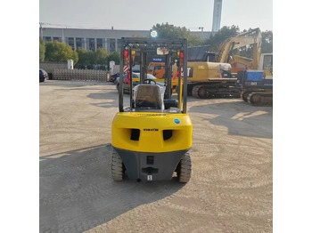 Лизинг на KOMATSU FD30 KOMATSU FD30: снимка 3