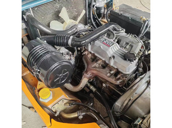 Дизелов мотокар TOYOTA FD30: снимка 4