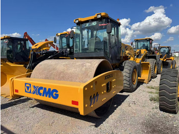 Пътен валяк XCMG XS263J