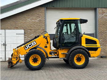 Телескопичен колесен товарач JCB TM220