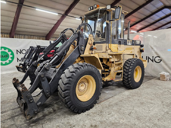 Колесен товарач CATERPILLAR