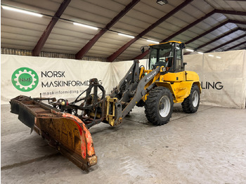 Колесен товарач VOLVO L40B