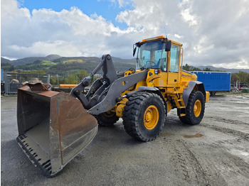 Колесен товарач VOLVO L90