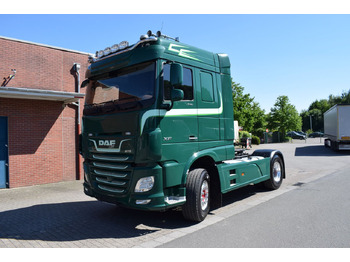 Влекач DAF XF 530