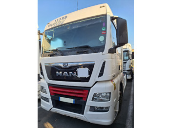 Влекач MAN TGX 18.460