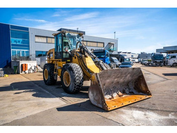 Колесен товарач Caterpillar CAT 924G // GODET 3m3: снимка 2