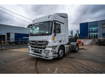 Влекач MERCEDES-BENZ Actros 1844