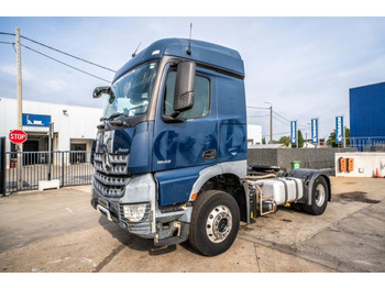 Влекач MERCEDES-BENZ Actros 1843