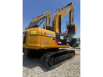 Верижен багер CATERPILLAR 320D2