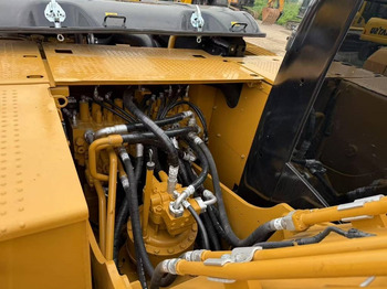 Верижен багер CAT 320D2 [ Copy ]: снимка 3