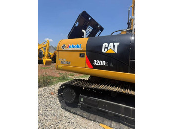 Верижен багер CAT 320D2 [ Copy ]: снимка 2