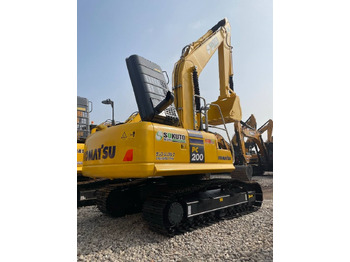 Верижен багер KOMATSU PC200