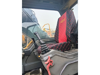 Нови Верижен багер Volvo EC 210: снимка 4