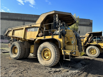 Кариерен самосвал CATERPILLAR 772