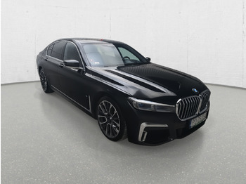 Седан BMW