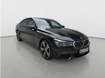 Седан BMW