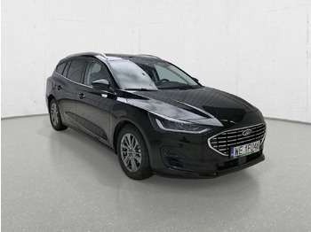 Лек автомобил FORD