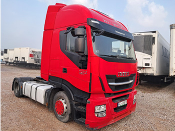 Влекач IVECO