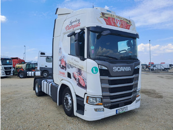 Влекач SCANIA R 450