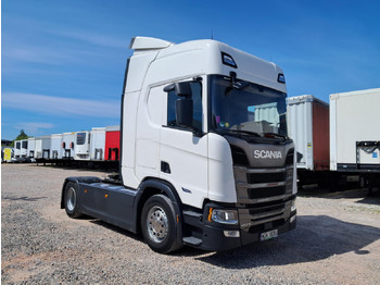 Влекач SCANIA R 460