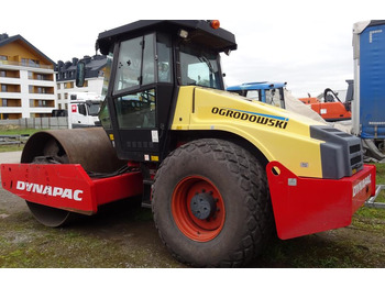 Валяк Walec DYNAPAC CA 302D 2011 - 3393 mth - CE - 15,9t: снимка 3
