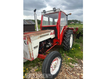 Трактор 1973/1974 McCormick 434 med Dalen 1254 vedmaskin: снимка 2