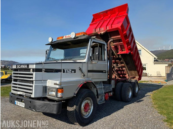 Самосвал камион 1984 Scania T112H 6X2 LC38, Veteran snutebil med tipp: снимка 3