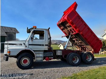 Самосвал камион 1984 Scania T112H 6X2 LC38, Veteran snutebil med tipp: снимка 2