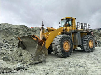 Колесен товарач KOMATSU