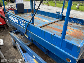 Работна площадка 2008 UpRight X26 Lift Selges som reparasjons objekt: снимка 3