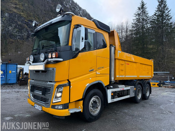 Самосвал камион VOLVO FH16