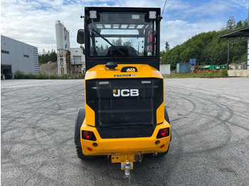 Колесен товарач 2023 JCB 403 plus  kost med oppsamler, strøkasse, vikeplog ++: снимка 5