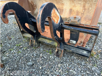 Прикачен инвентар CATERPILLAR