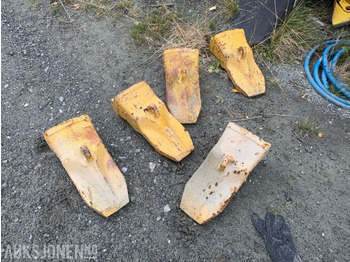 Прикачен инвентар CATERPILLAR