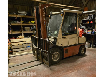 Подемно-транспортна техника NISSAN