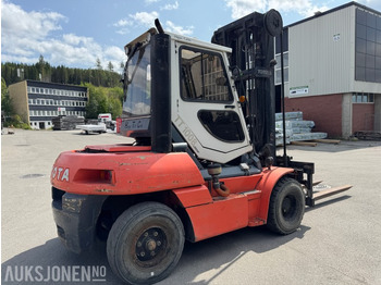 Подемно-транспортна техника 2000 Toyota 5FD70 TRUCK MED HIPPE TILT CABIN, LØFTEHØYDE 6000 MM: снимка 5