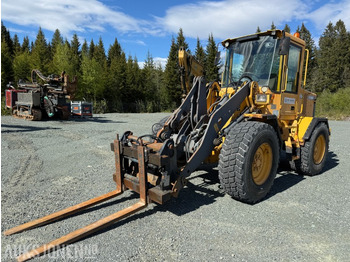 Колесен товарач VOLVO L50D