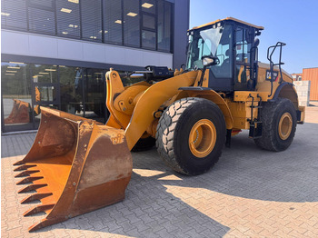 Колесен товарач CATERPILLAR 950GC