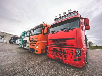 Резервни части VOLVO FH12